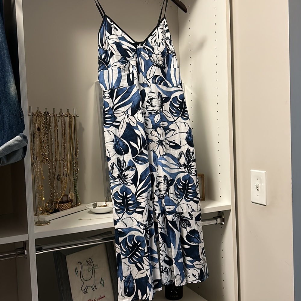 Size 4 linen Banana midi. Tags on.